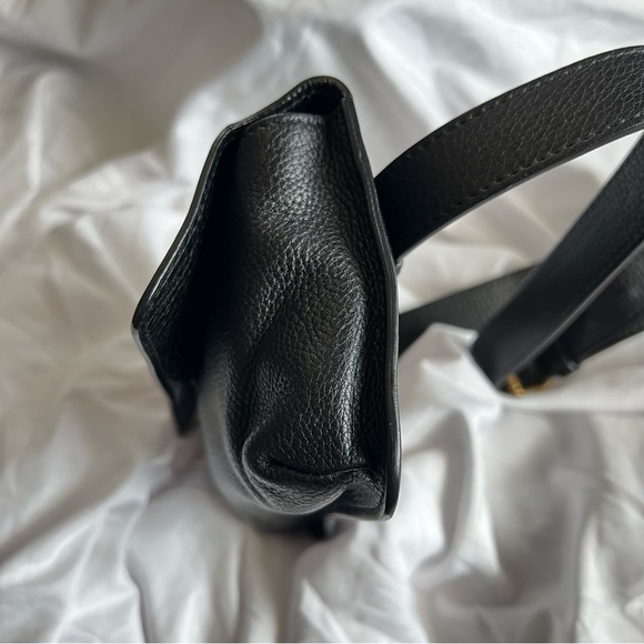 Gucci pebbled leather belt bag - Picture 5 of 16